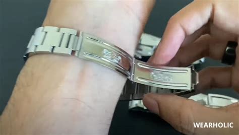 how to open patek philippe watch clasp|how to open a watch clasp.